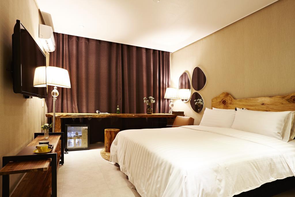 Hotel Namoo Cheong-Ju Cshongdzsu Szoba fotó