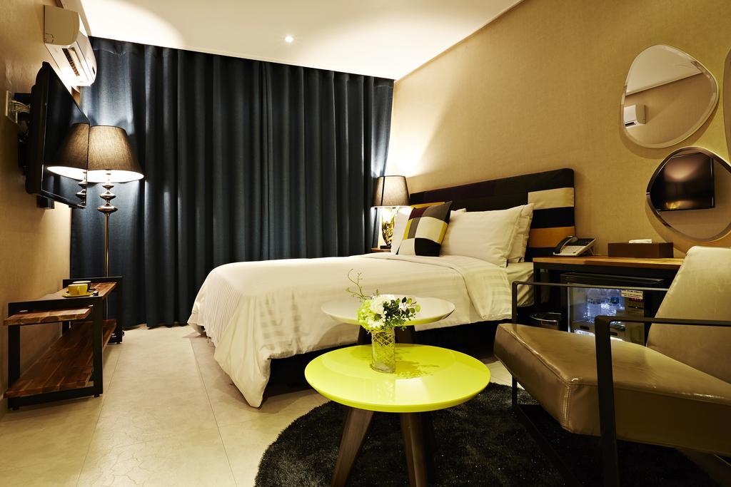 Hotel Namoo Cheong-Ju Cshongdzsu Szoba fotó